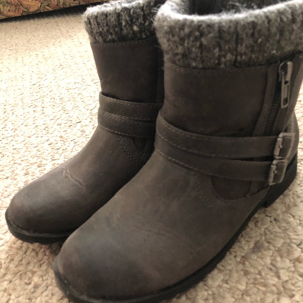 American Eagle boots